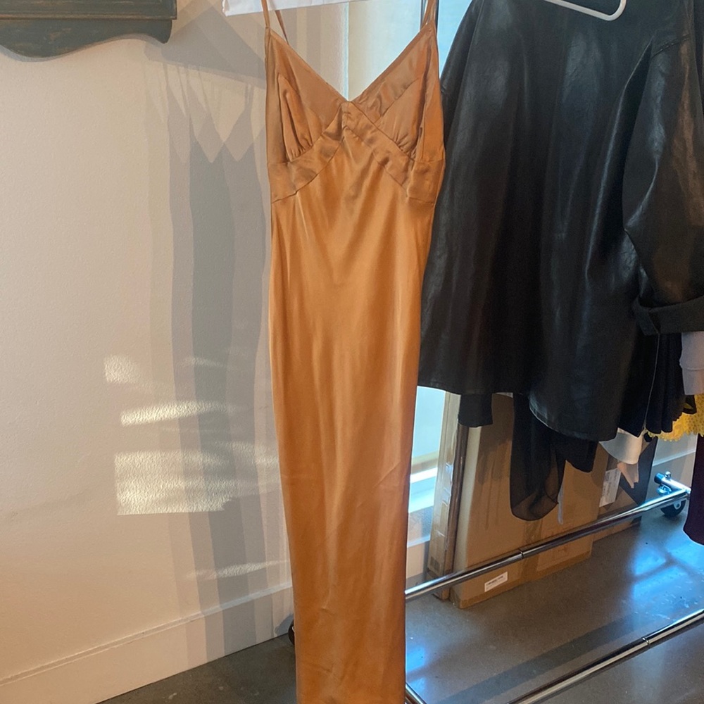 NWT indah midi dress